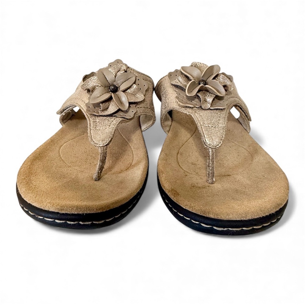 Clarks Collection Womens Tan Gold Floral Embellished Thong Sandals Comfort Sz-10